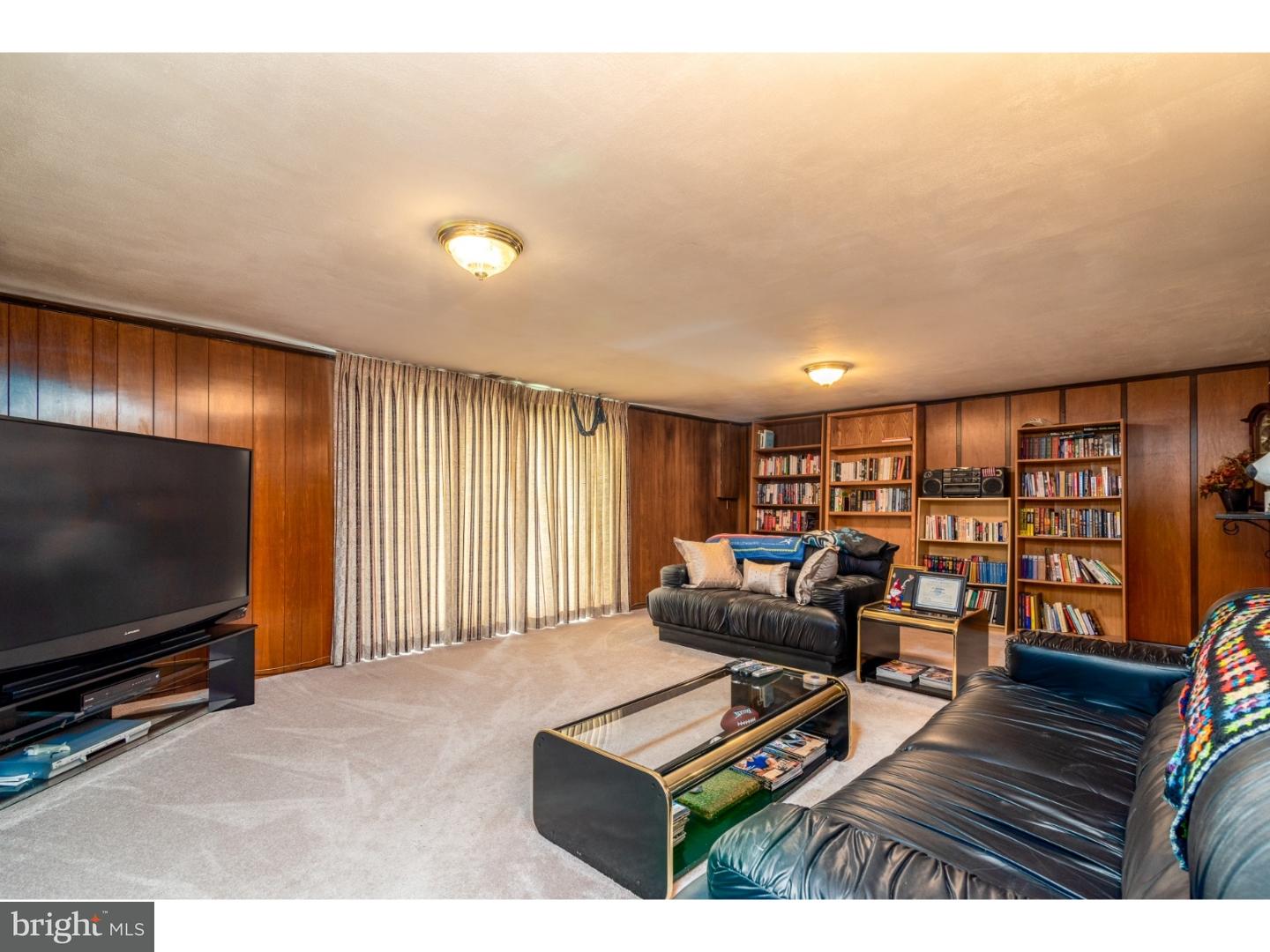 9822 Hardy Road Philadelphia, PA 19115 - Photo 18 of 25 Gallery Image 18