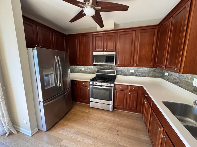 $359,900 | 1131 North Claremont Drive, Palatine, IL 60074