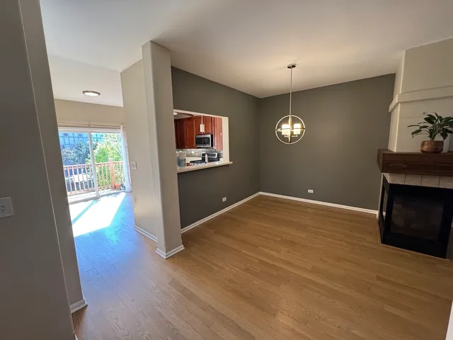 $359,900 | 1131 North Claremont Drive, Palatine, IL 60074