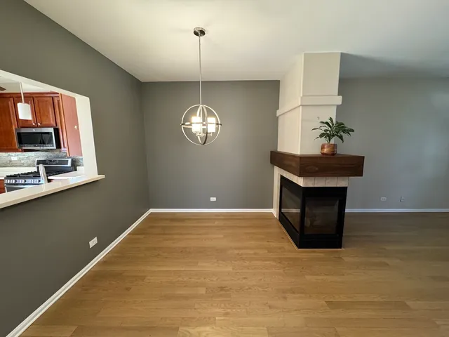 $359,900 | 1131 North Claremont Drive, Palatine, IL 60074