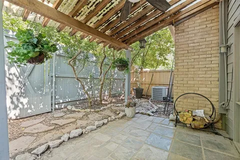 $345,000 | 7452 East NW Highway, Unit 123, Dallas, TX 75214