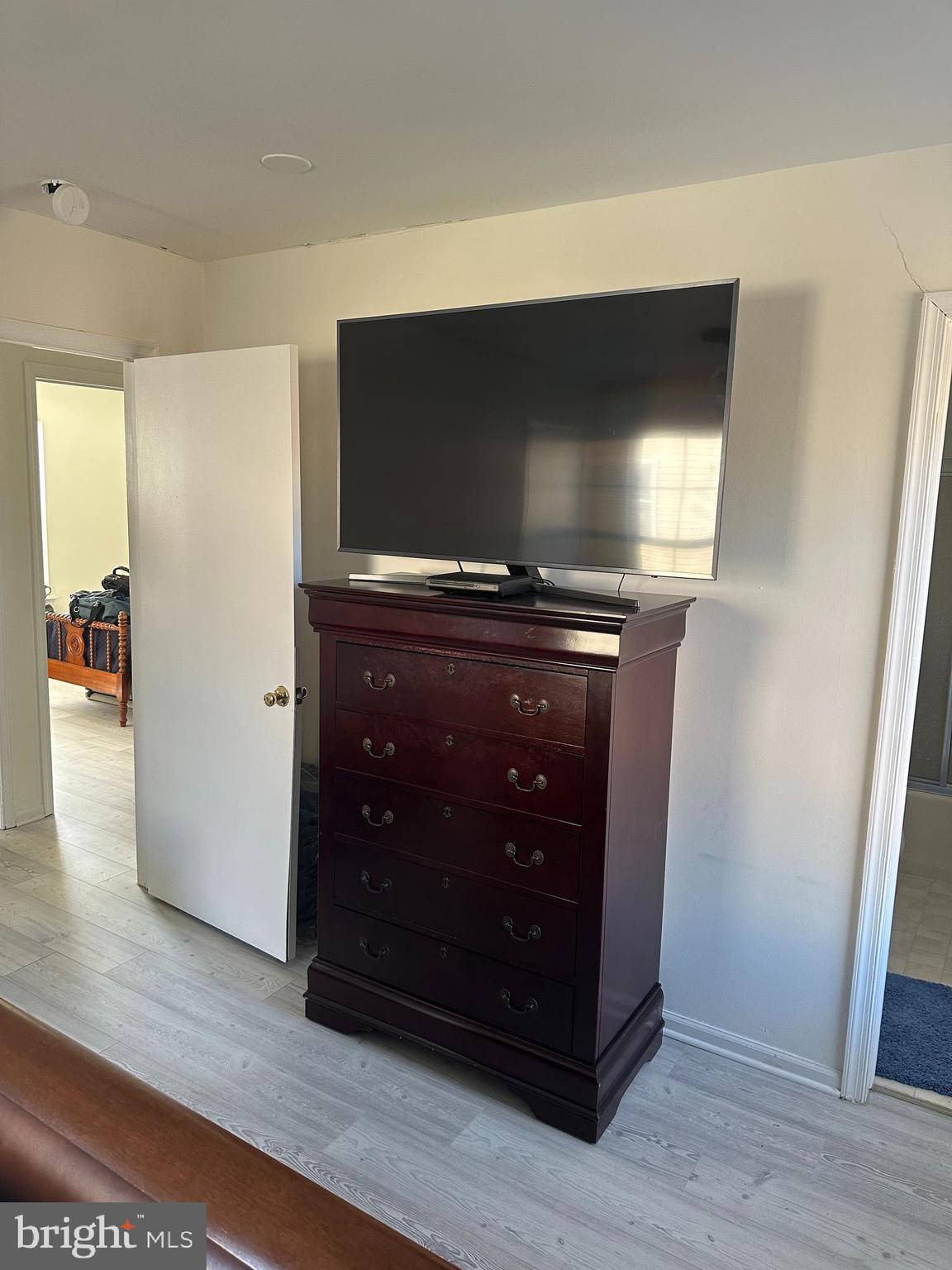 8 Francis Street Wrightstown, NJ 08562 - Photo 14 of 23 a room with furniture and flat screen tv