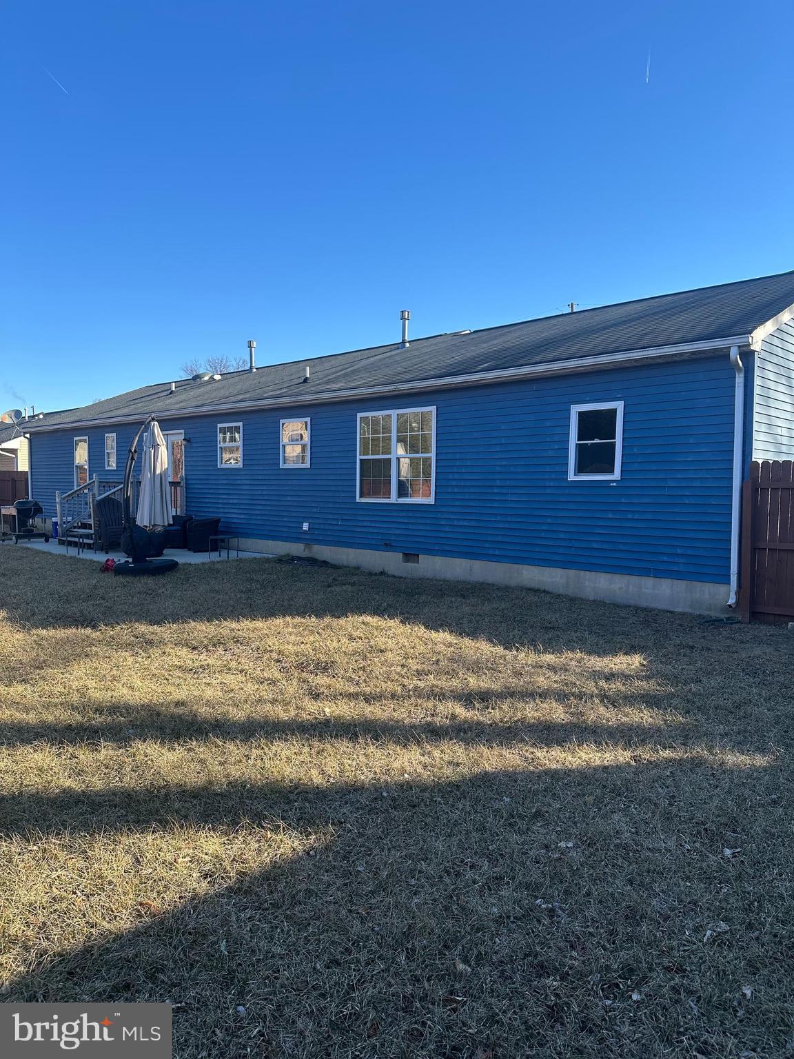 8 Francis Street Wrightstown, NJ 08562 - Photo 5 of 23 a front view of a house with a yard