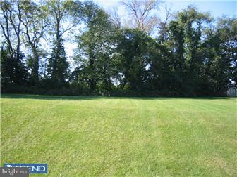 34 Ridge View Drive Coatesville, PA 19320 - Photo 7 of 12 Exterior Back
