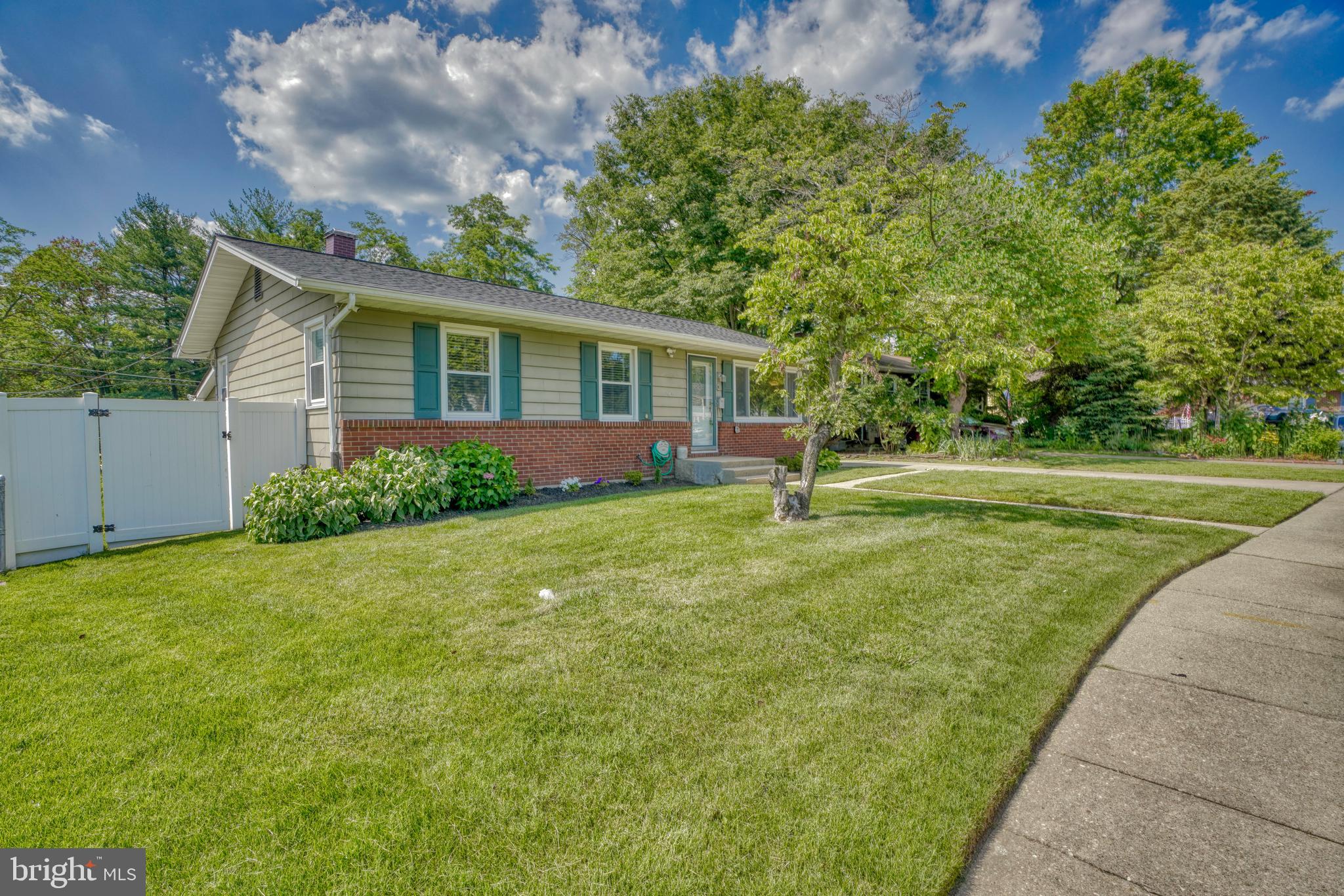 2405 Windsor Road Baltimore, MD 21234 - Photo 2 of 47