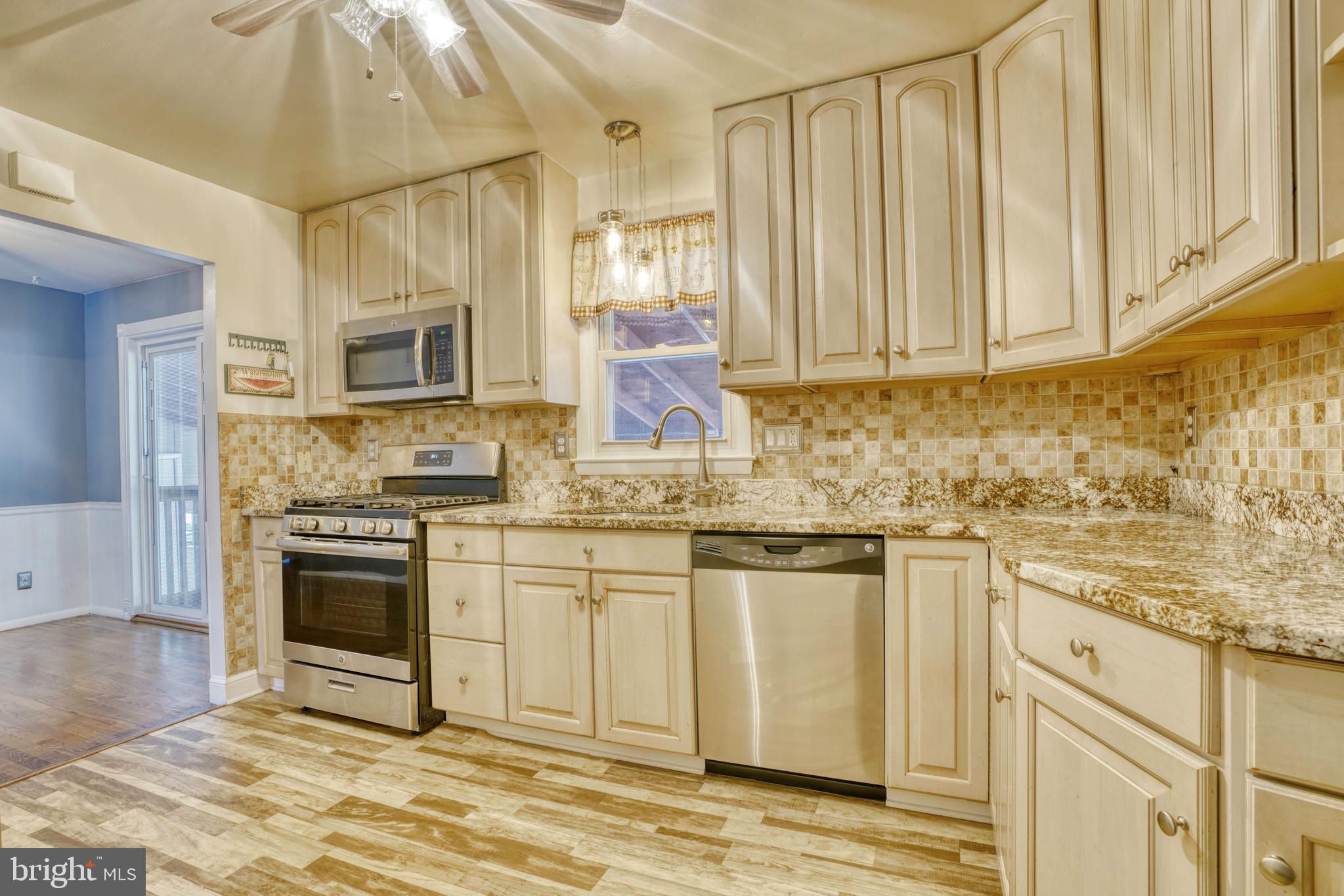 2405 Windsor Road Baltimore, MD 21234 - Photo 12 of 47