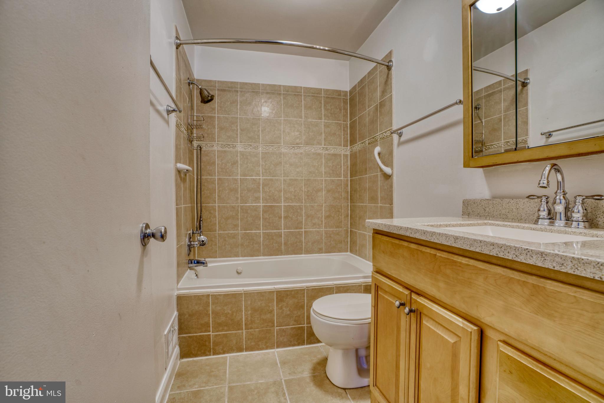 2405 Windsor Road Baltimore, MD 21234 - Photo 18 of 47