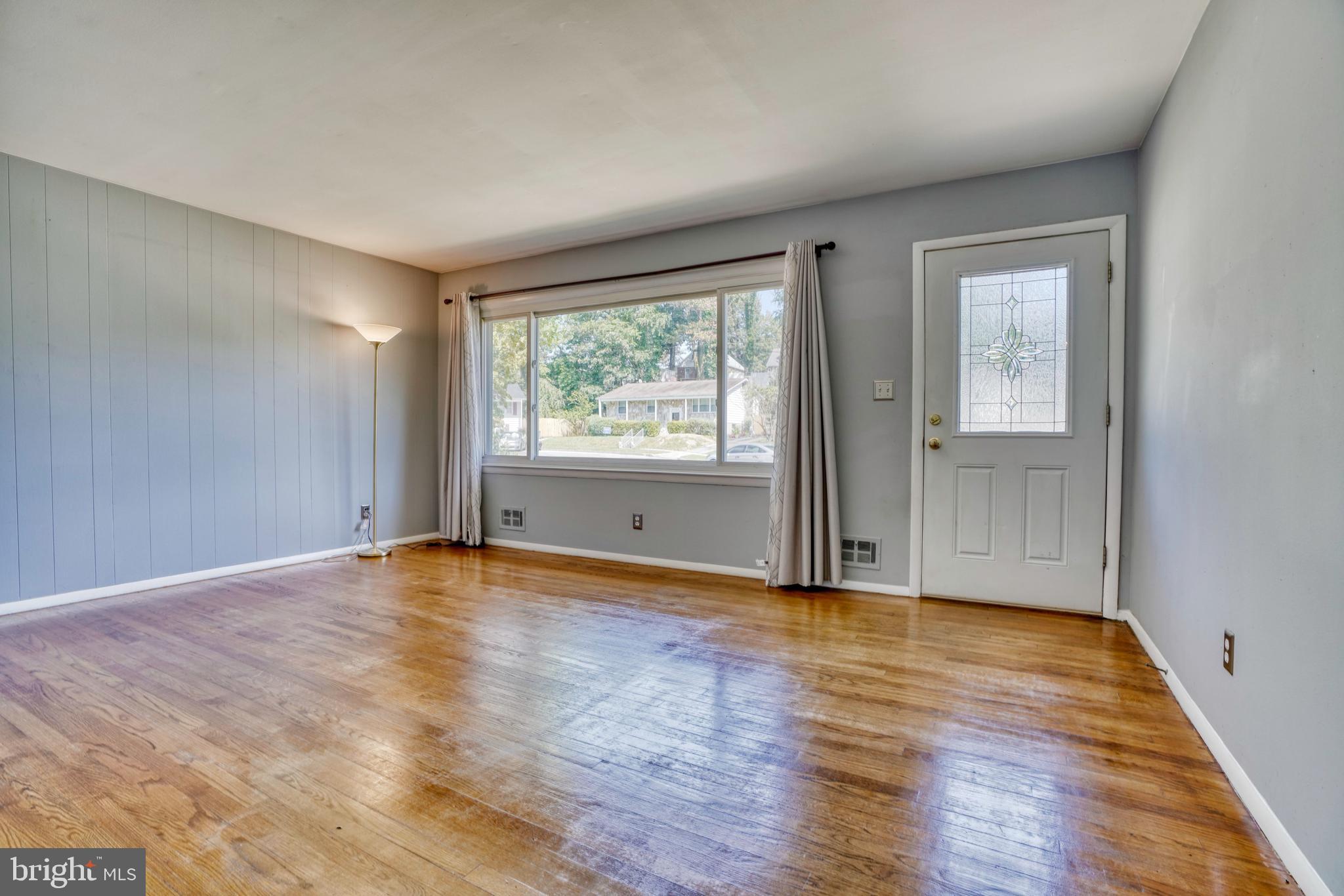 2405 Windsor Road Baltimore, MD 21234 - Photo 4 of 47