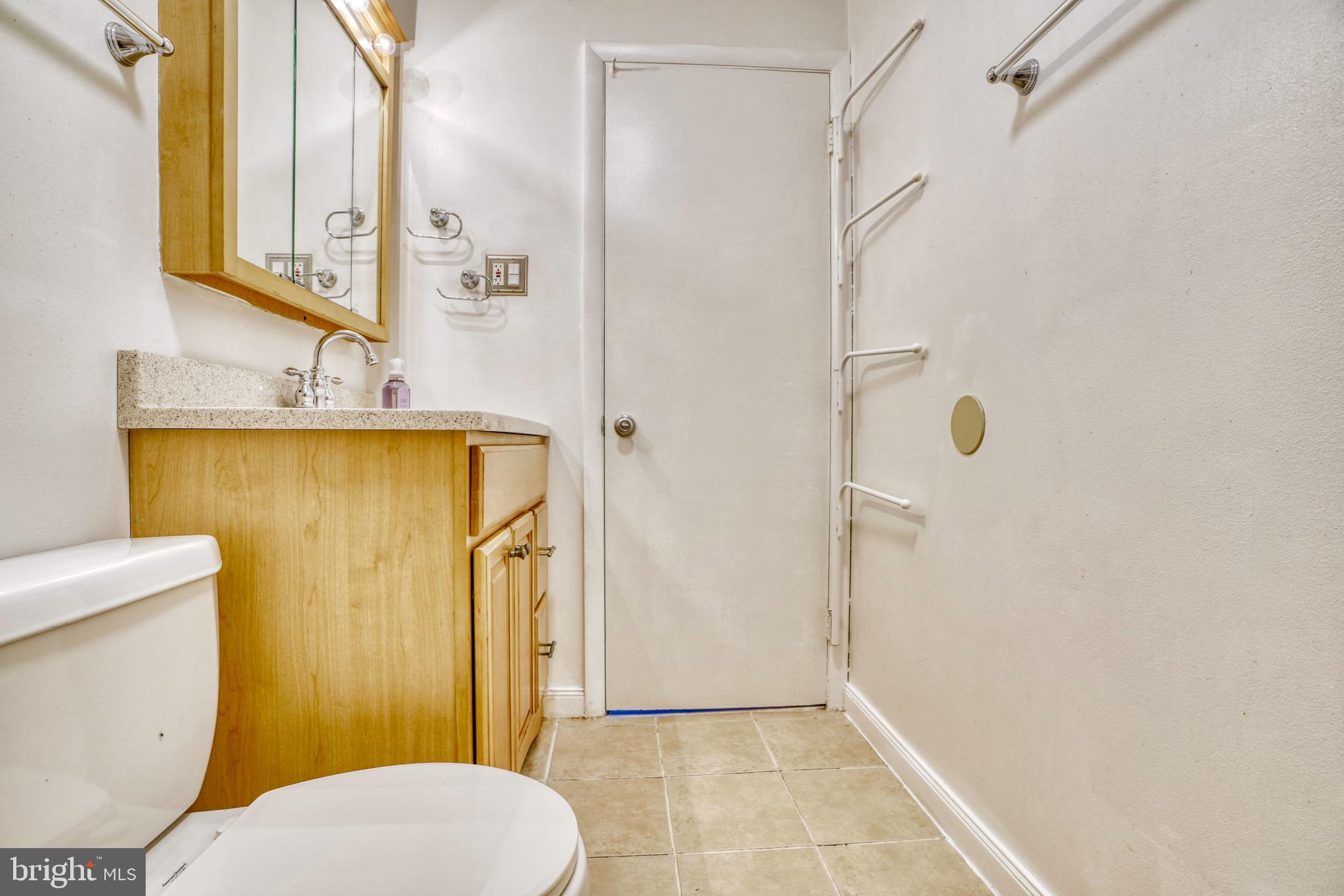 2405 Windsor Road Baltimore, MD 21234 - Photo 39 of 47