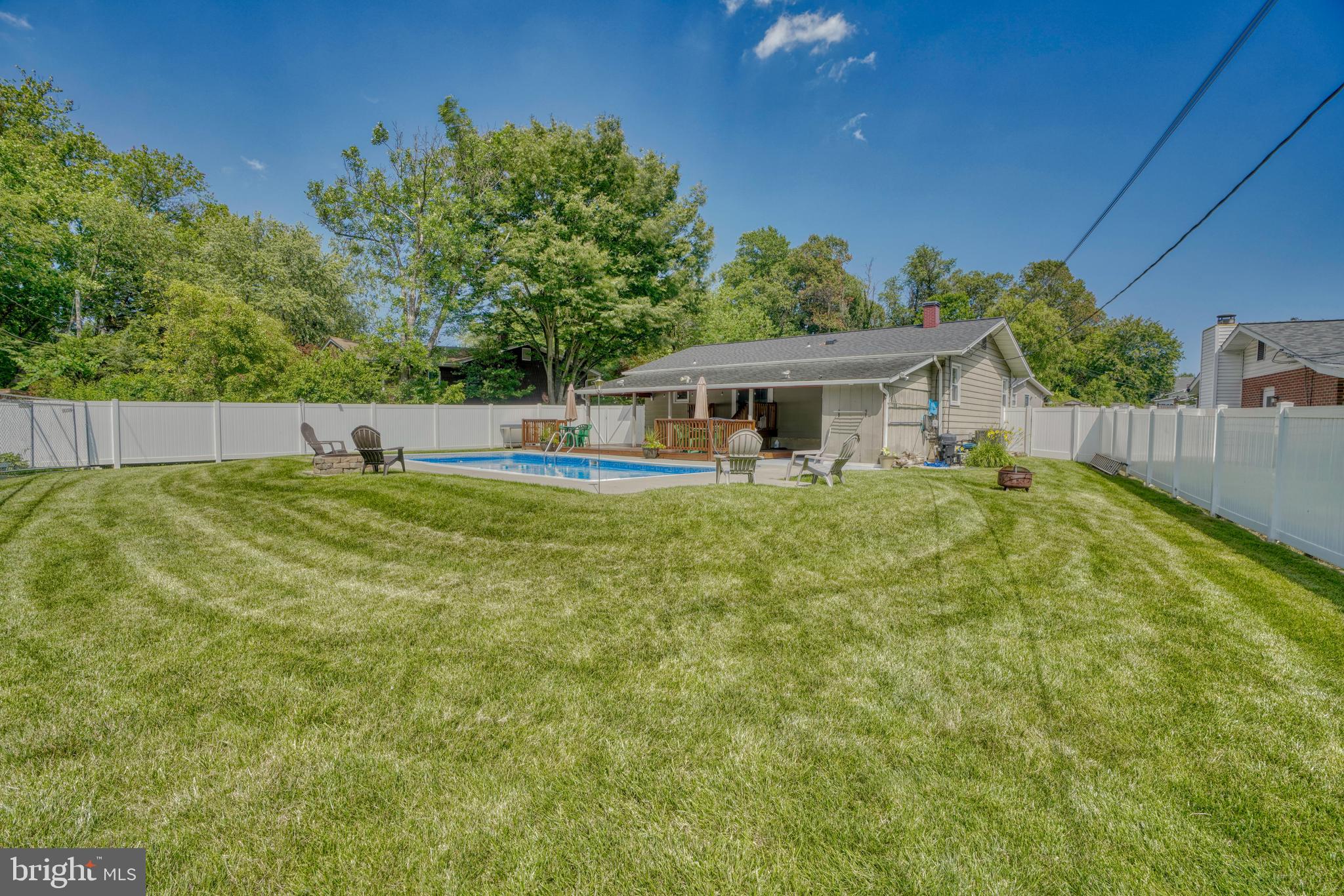 2405 Windsor Road Baltimore, MD 21234 - Photo 45 of 47