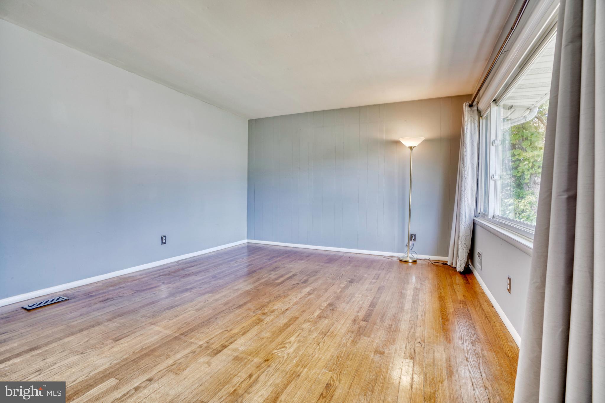 2405 Windsor Road Baltimore, MD 21234 - Photo 7 of 47