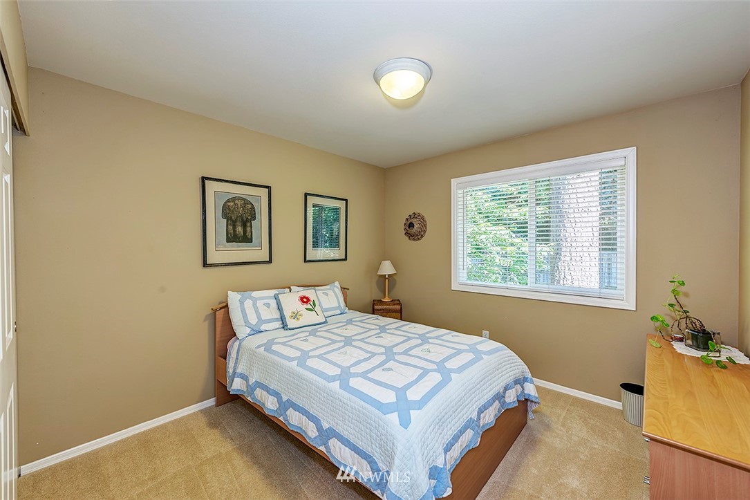 10115 Northeast 155th Street Bothell, WA 98011 - Photo 13 of 22 Gallery Image 13