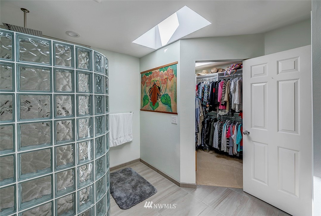 10115 Northeast 155th Street Bothell, WA 98011 - Photo 18 of 22 Gallery Image 18