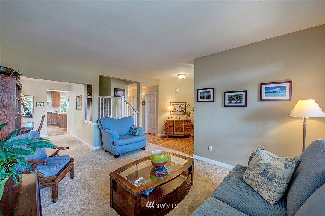10115 Northeast 155th Street Bothell, WA 98011 - Photo 4 of 22 Gallery Image 4