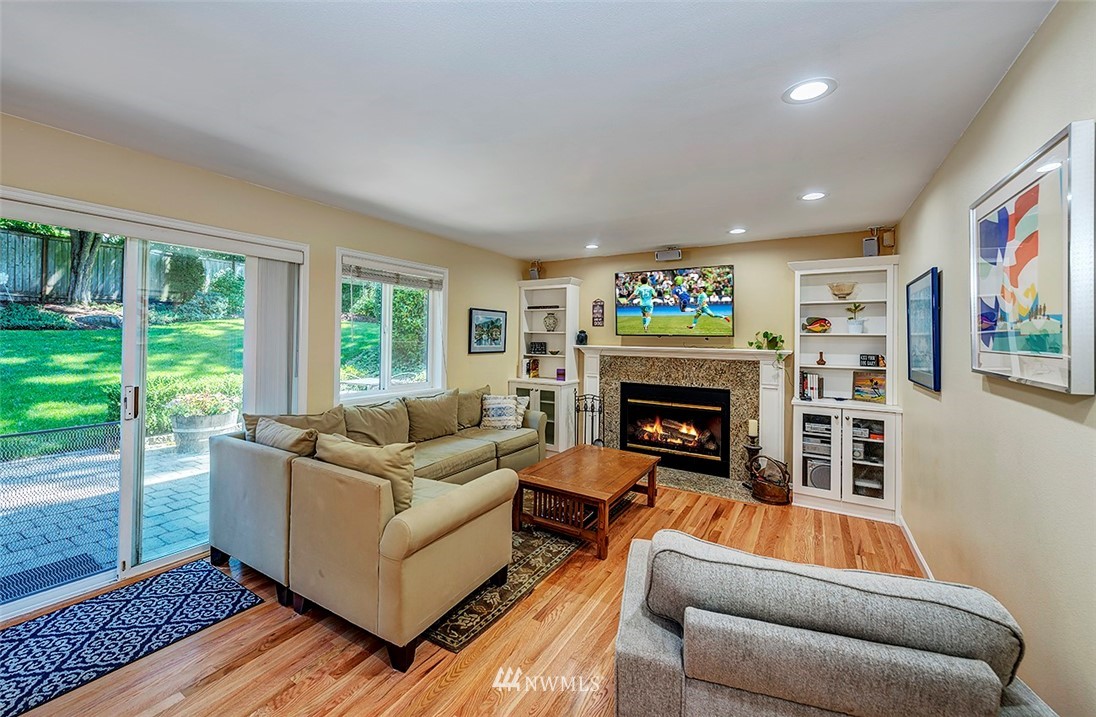 10115 Northeast 155th Street Bothell, WA 98011 - Photo 6 of 22 Gallery Image 6