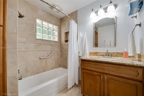 $940,000 | 15700 Southwest 87th Avenue, Palmetto Bay, FL 33157