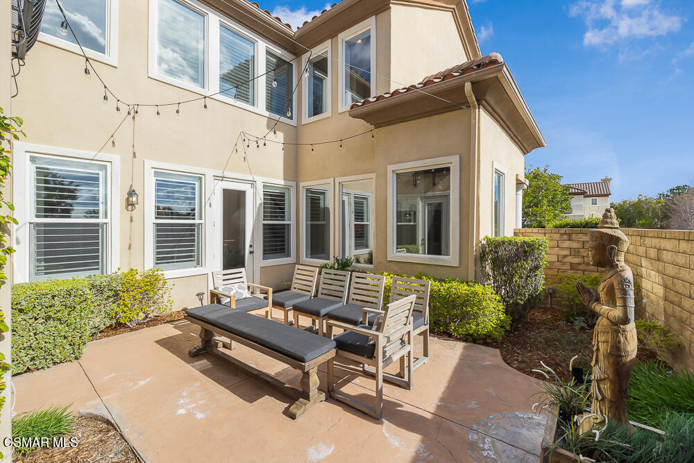 6103 Deerhill Road Oak Park, CA 91377 - Photo 38 of 40 a view of a building with a sitting area