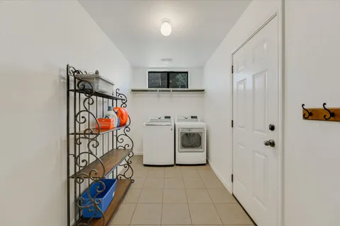$665,000 | 128 West Adelanta Place, Round Rock, TX 78681