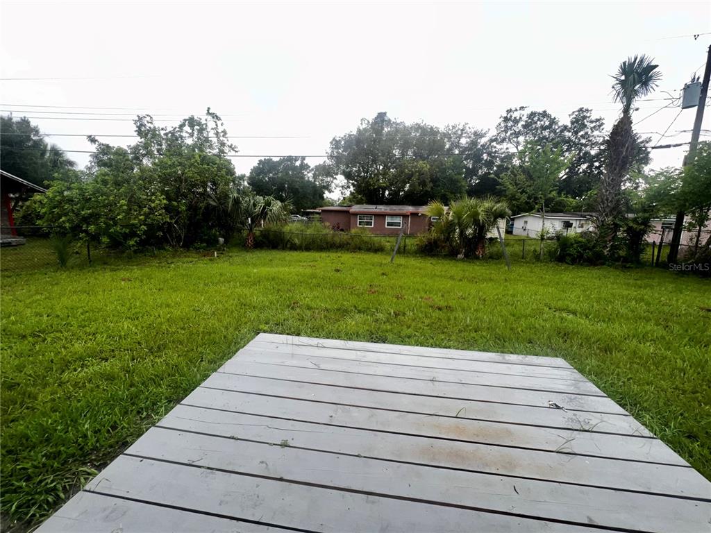 1822 Harding Avenue Sanford, FL 32771 - Photo 25 of 26 a view of a backyard with plants