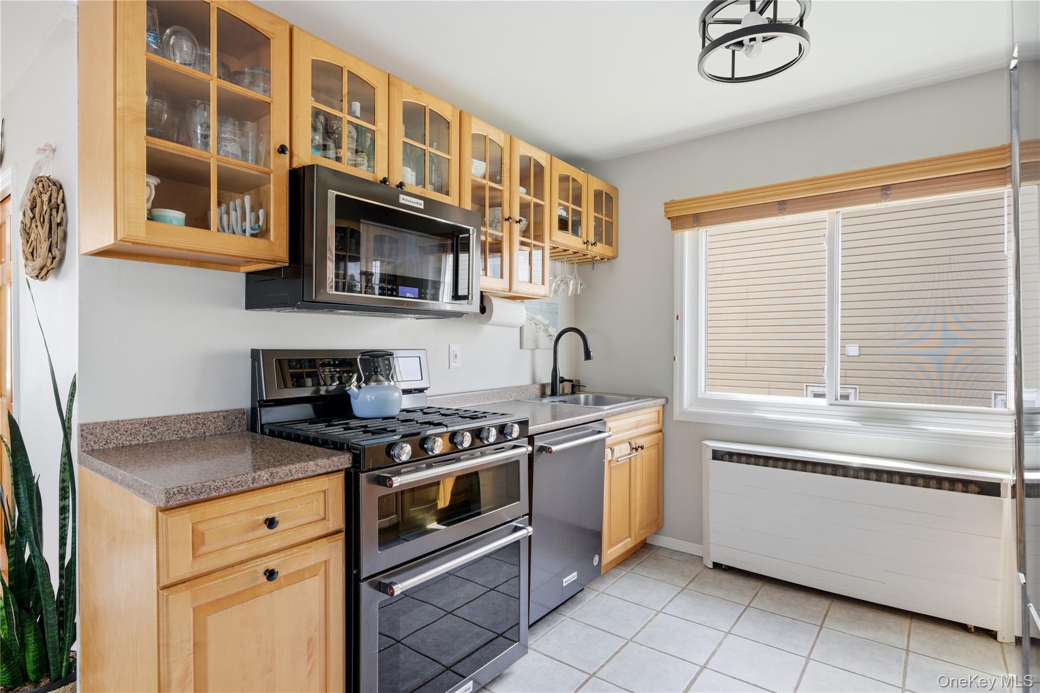 107 East Shore Road Lindenhurst, NY 11757 - Photo 22 of 36