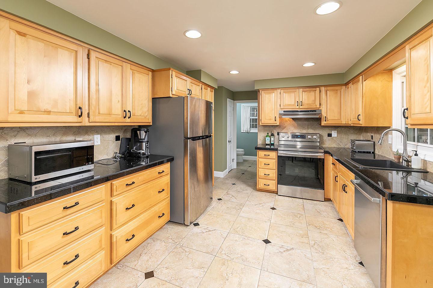 110 Highgate Lane Cherry Hill, NJ 08003 - Photo 15 of 31