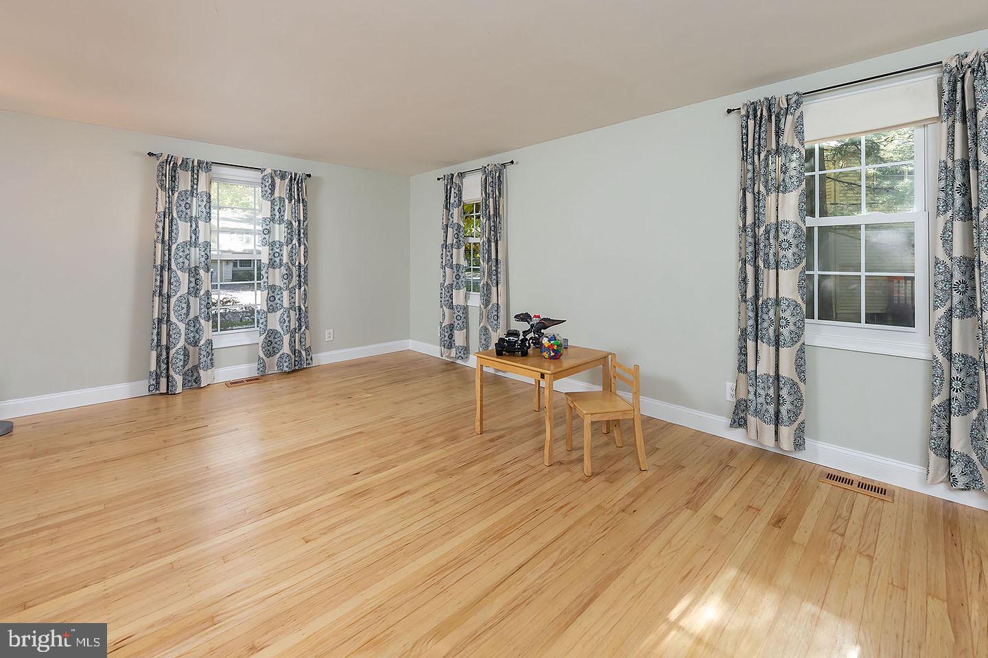 110 Highgate Lane Cherry Hill, NJ 08003 - Photo 8 of 31