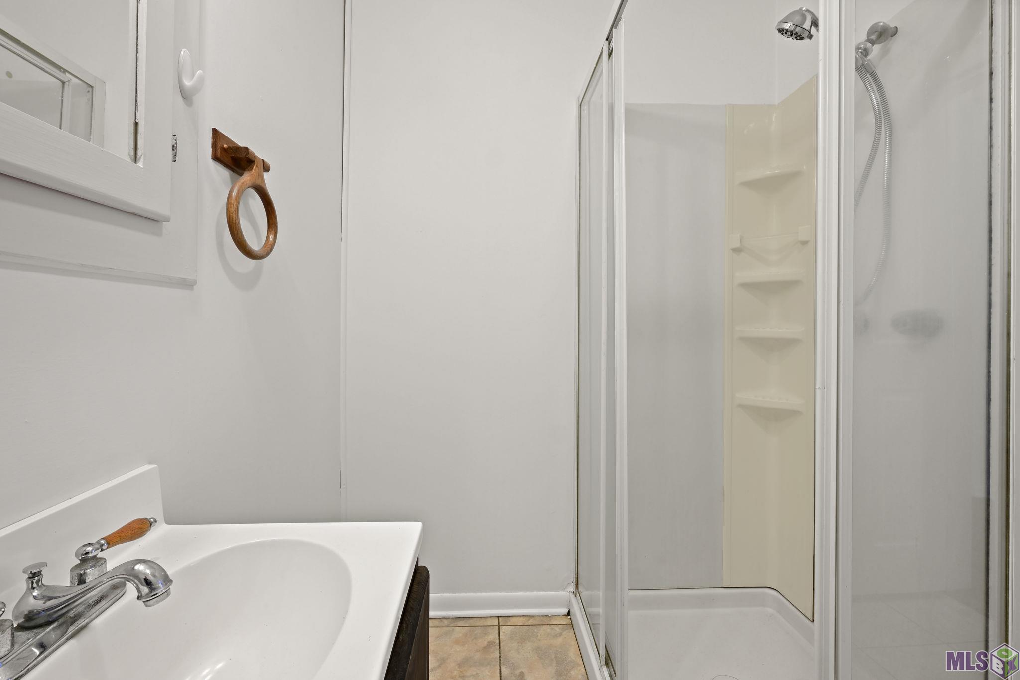 1725 Cedar Street Jackson, LA 70748 - Photo 14 of 15 Second Bathroom