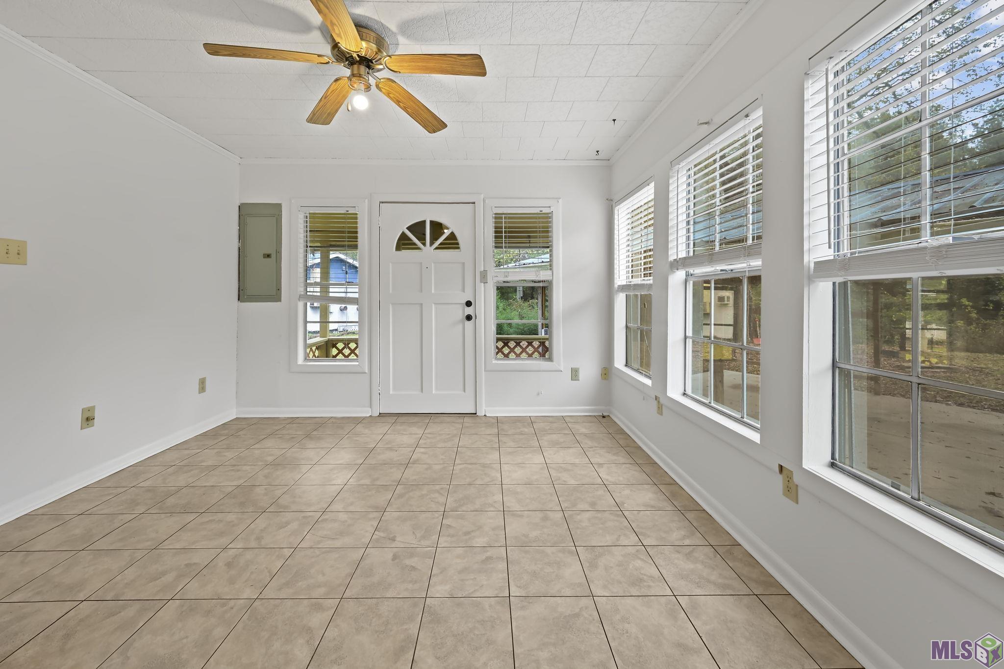 1725 Cedar Street Jackson, LA 70748 - Photo 10 of 15 Sitting Room