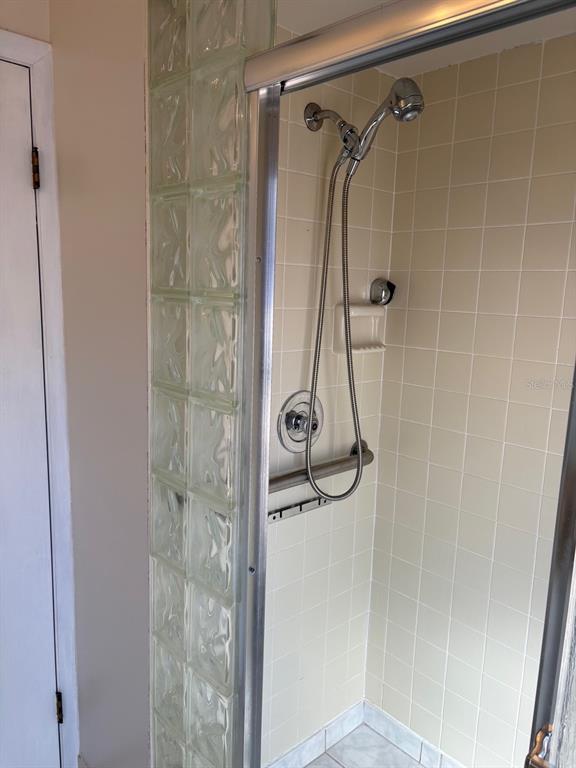 21425 Southwest Plantation Street Dunnellon, FL 34431 - Photo 28 of 54 a bathroom with a shower