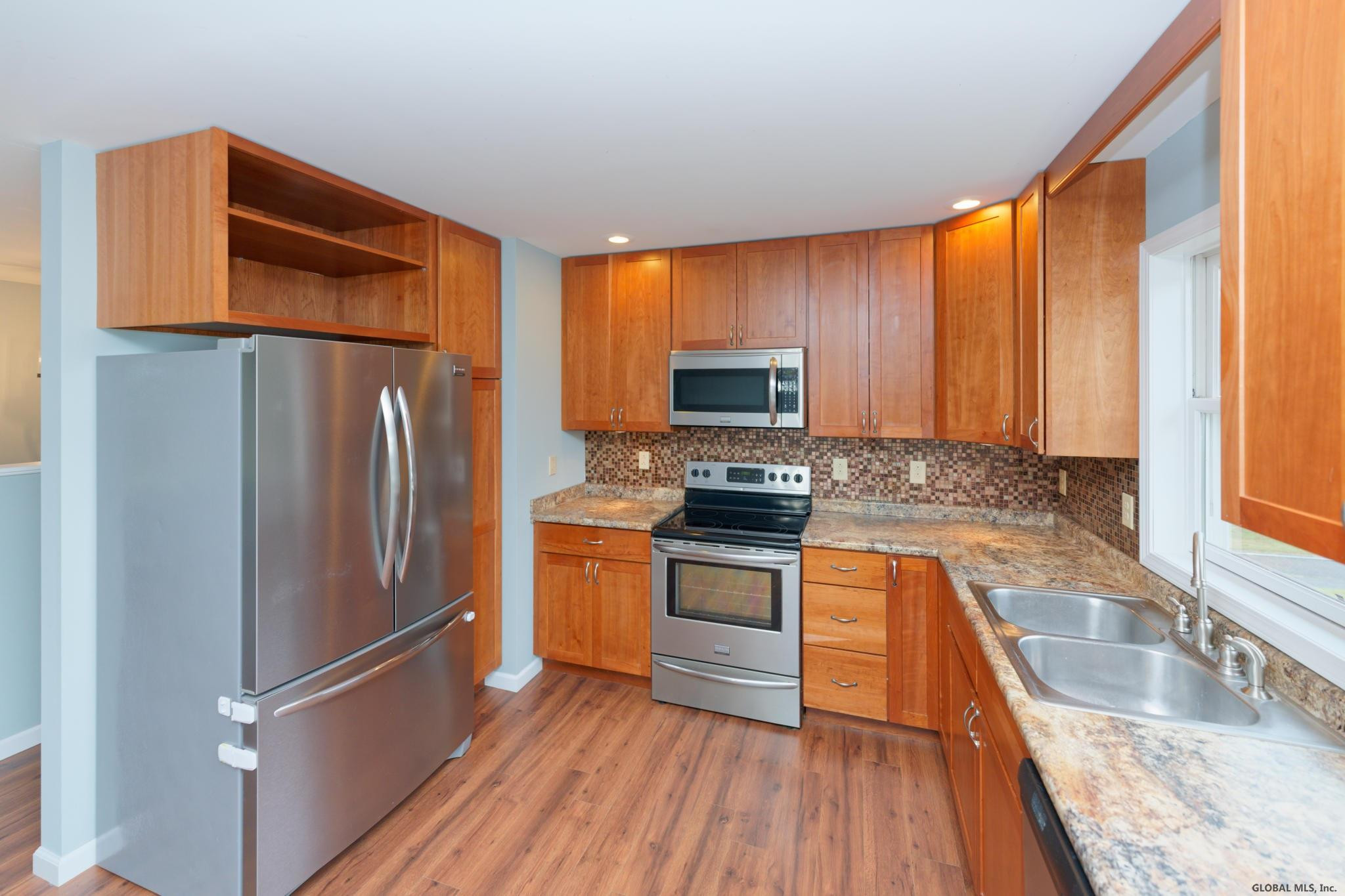 209 A Vly Road Colonie, NY 12309 - Photo 12 of 35 Photo 12