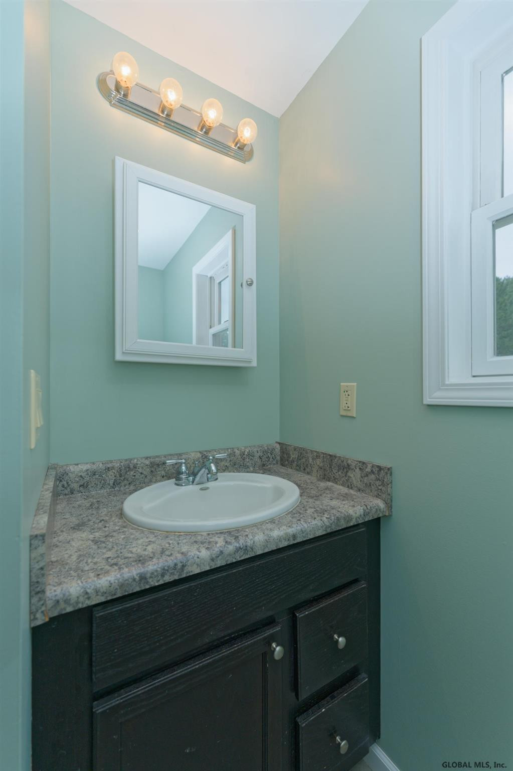 209 A Vly Road Colonie, NY 12309 - Photo 25 of 35 Photo 25
