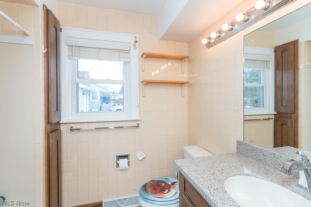 8696 Hartman Road Wadsworth, OH 44281 - Photo 14 of 25 Gallery Image 14