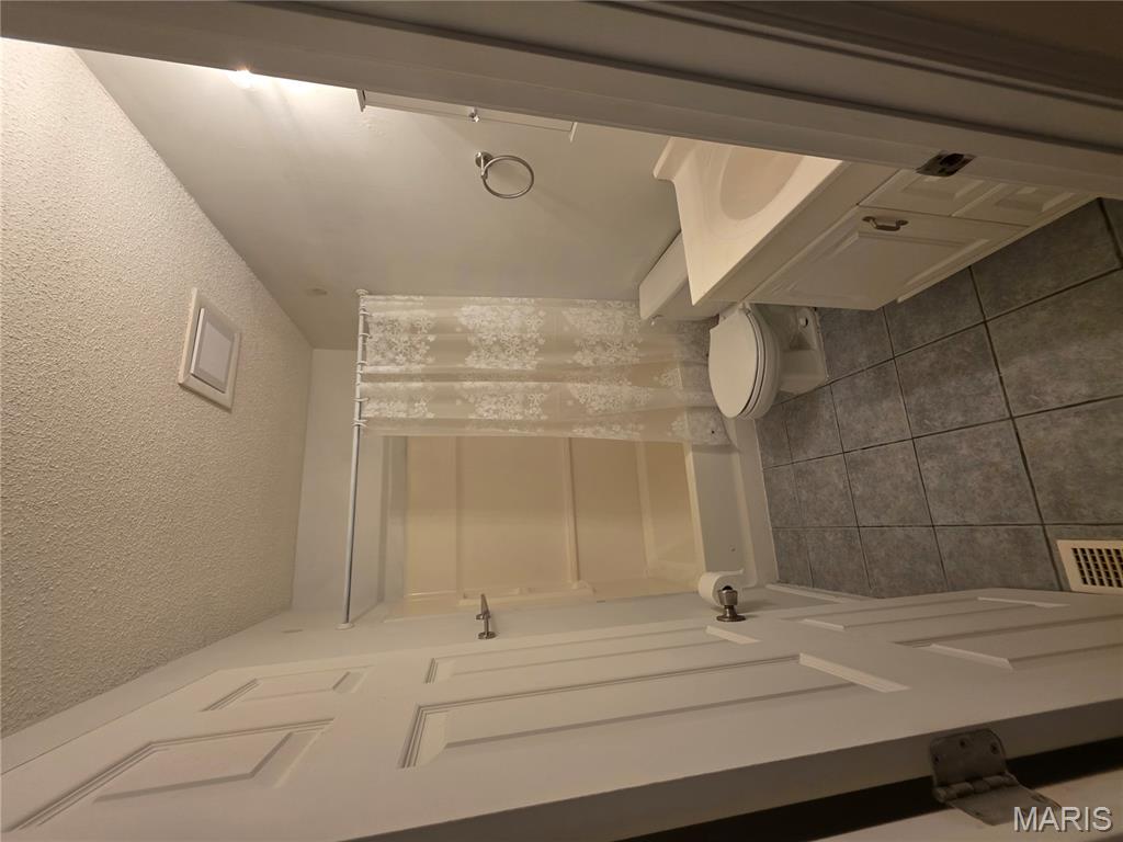 832 Prigge Road St. Louis, MO 63138 - Photo 14 of 32