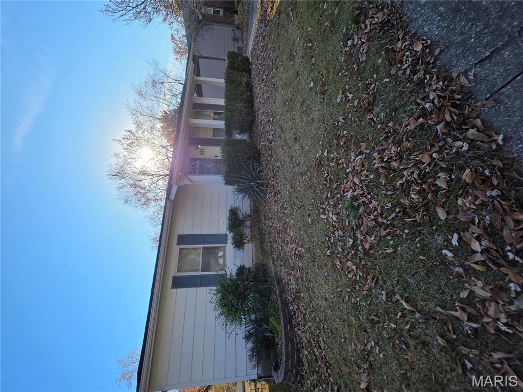 832 Prigge Road St. Louis, MO 63138 - Photo 2 of 32