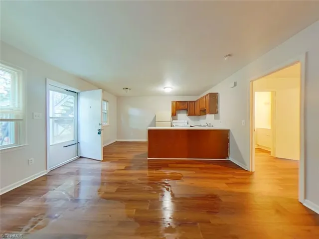 $895 | 1653 Dane Street, Unit 2B, Greensboro, NC 27405