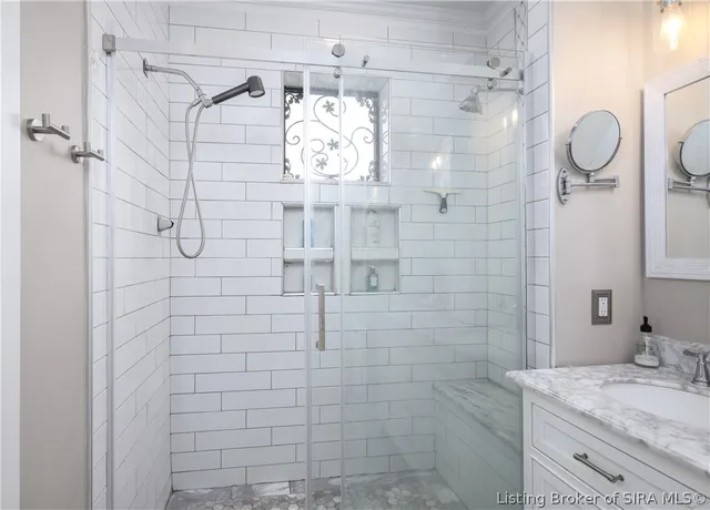 $388,800 | 236 Meigs Avenue, Jeffersonville, IN 47130