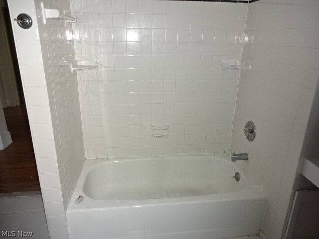 3050 East Overlook Road Cleveland, OH 44118 - Photo 11 of 13 Gallery Image 11