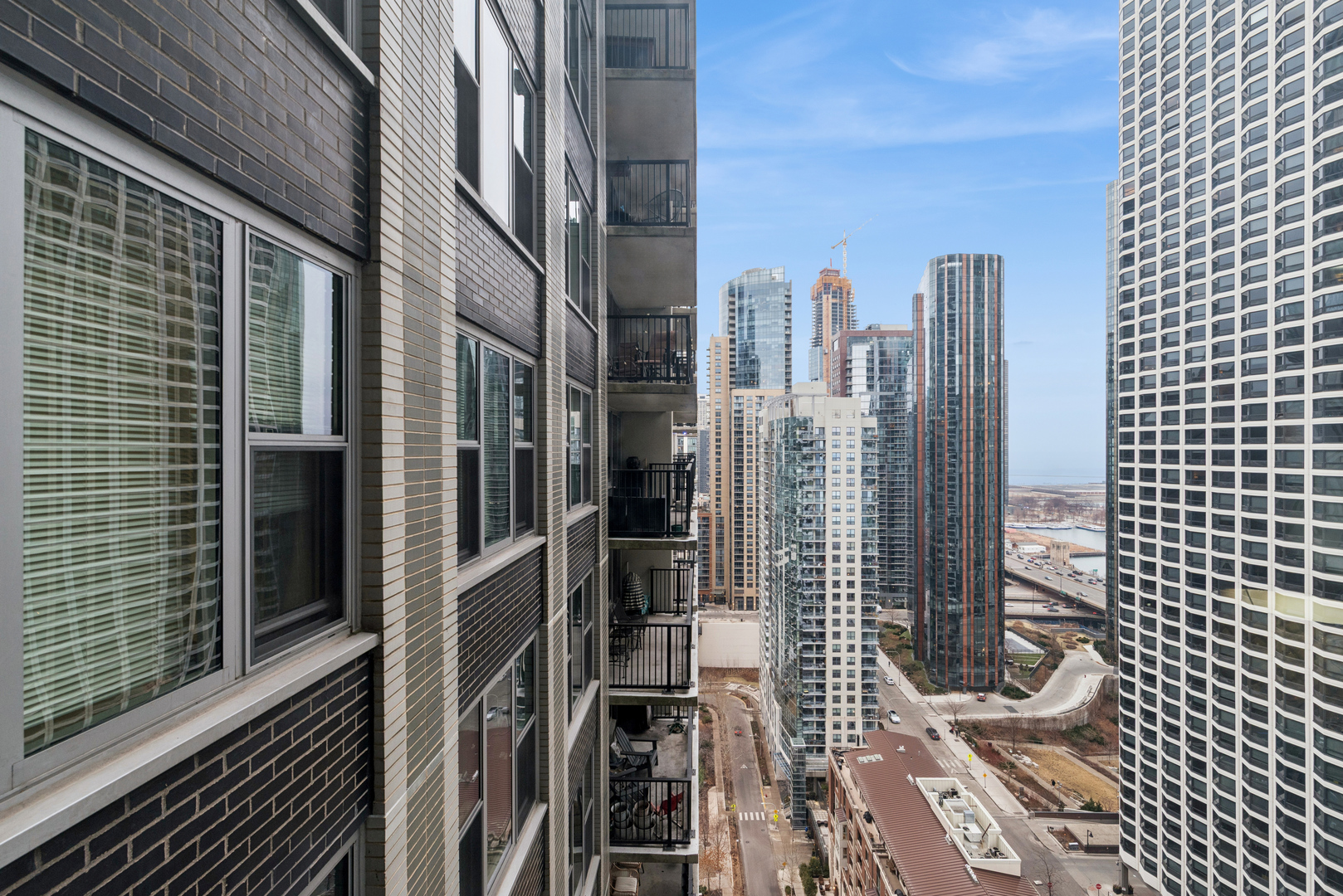 400 East Randolph Street, Unit 3002 Chicago, IL 60601 - Photo 12 of 21