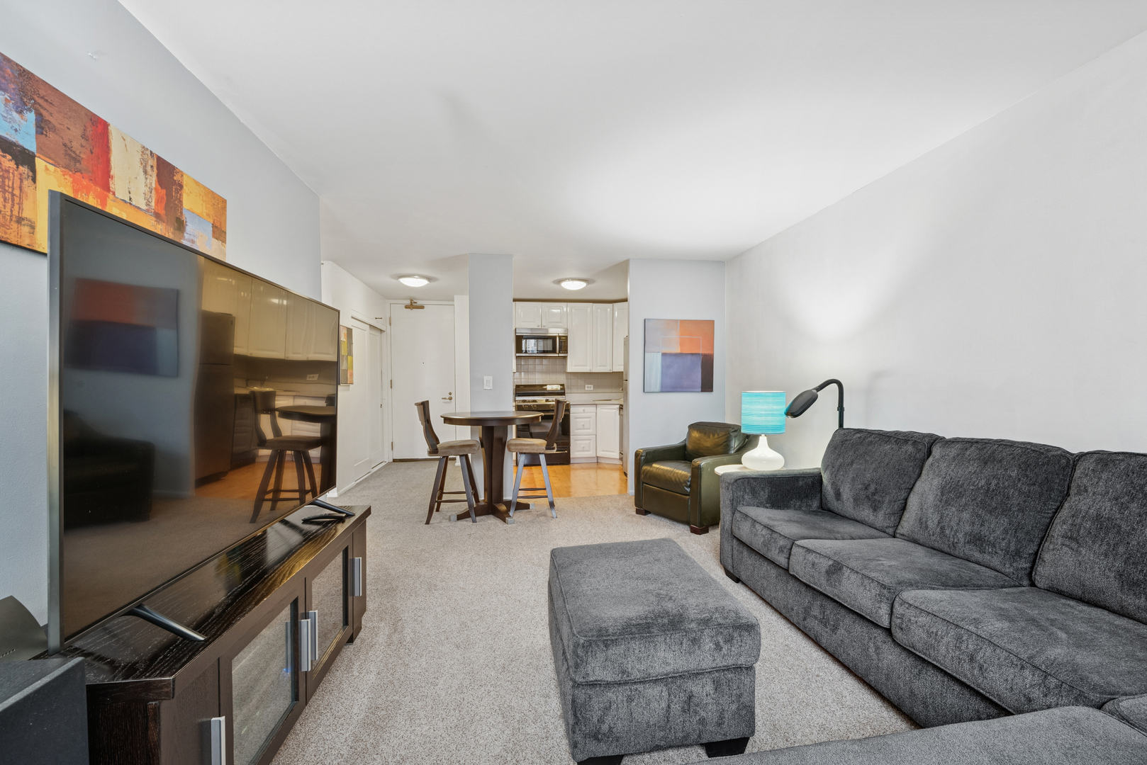 400 East Randolph Street, Unit 3002 Chicago, IL 60601 - Photo 8 of 21