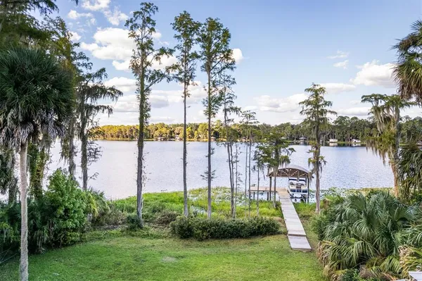 $950,000 | 25608 Devonia Street, Melrose, FL 32666