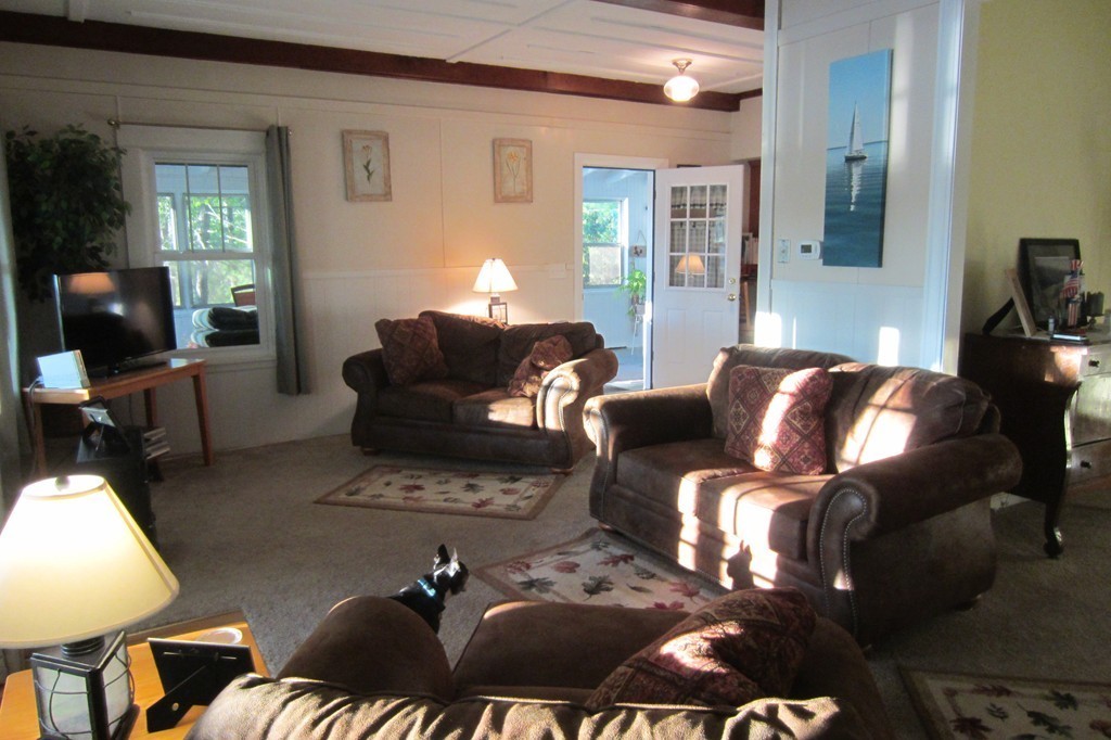 33 Beacon Road Webster, MA 01570 - Photo 18 of 30 Gallery Image 18