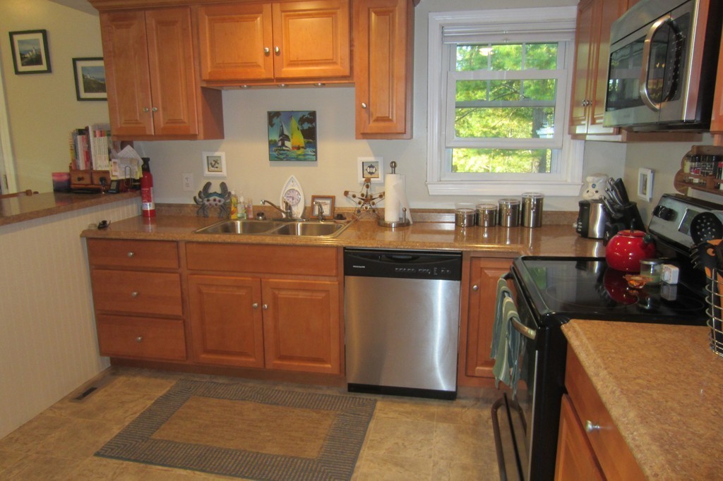 33 Beacon Road Webster, MA 01570 - Photo 23 of 30 Gallery Image 23