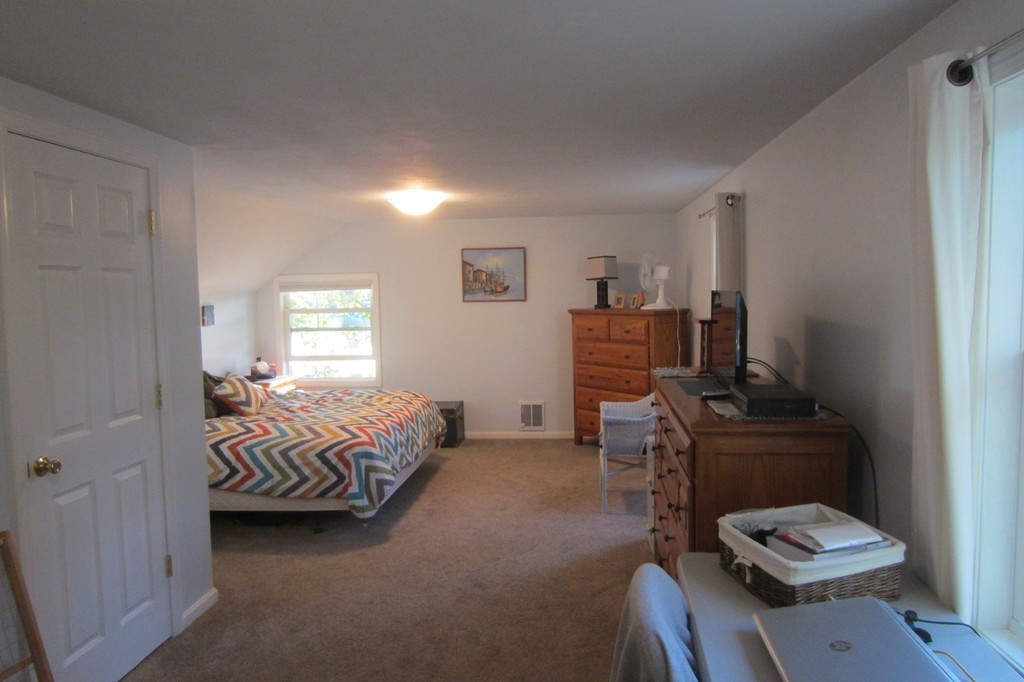 33 Beacon Road Webster, MA 01570 - Photo 28 of 30 Gallery Image 28