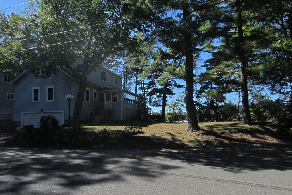 33 Beacon Road Webster, MA 01570 - Photo 4 of 30 Gallery Image 4