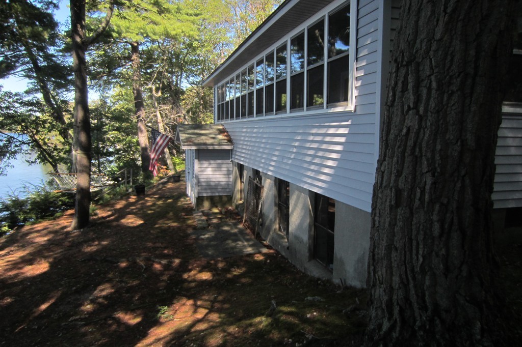 33 Beacon Road Webster, MA 01570 - Photo 6 of 30 Gallery Image 6