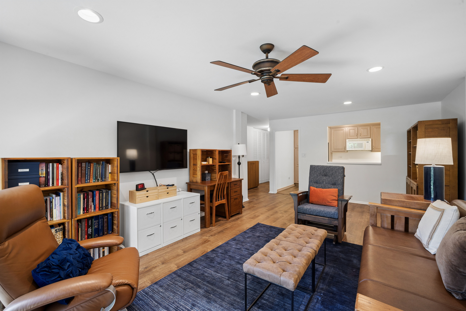 250 Ridge Avenue, Unit 1C Evanston, IL 60202 - Photo 4 of 17