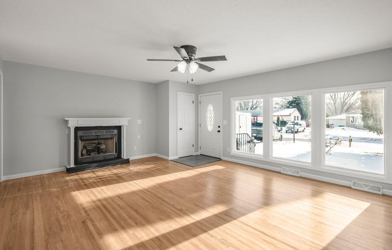 541 Manor Drive Northeast Spring Lake Park, MN 55432 - Photo 7 of 24