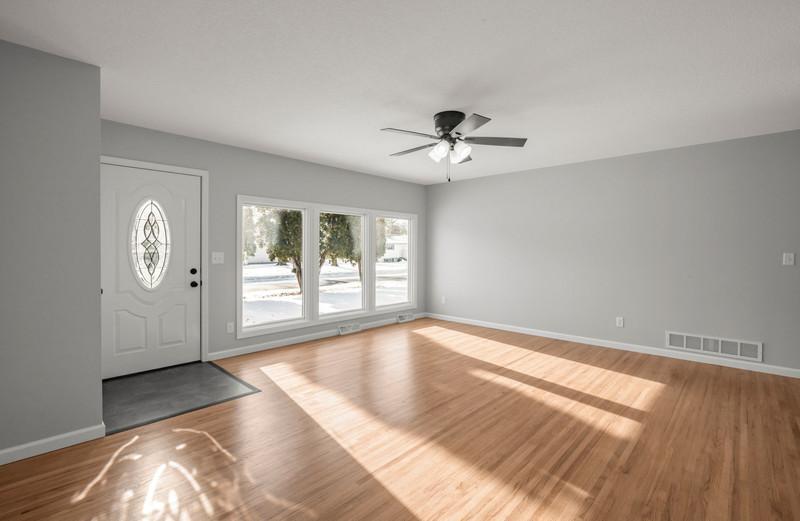 541 Manor Drive Northeast Spring Lake Park, MN 55432 - Photo 8 of 24