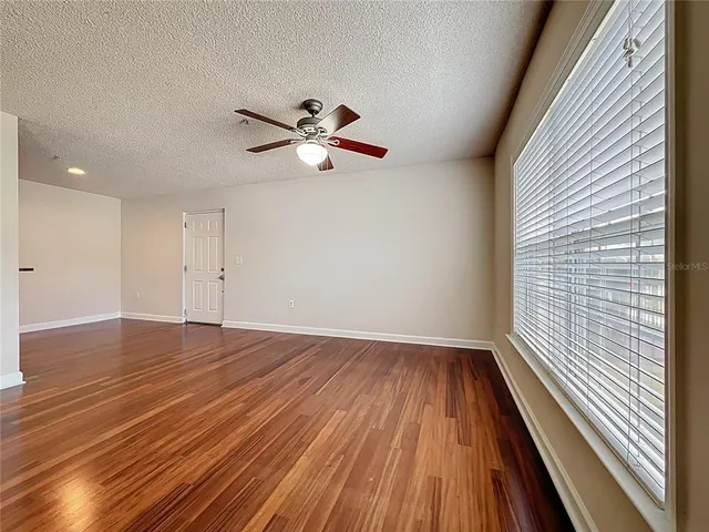 $178,900 | 2019 Dixie Belle Drive, Unit 2019T, Orlando, FL 32812