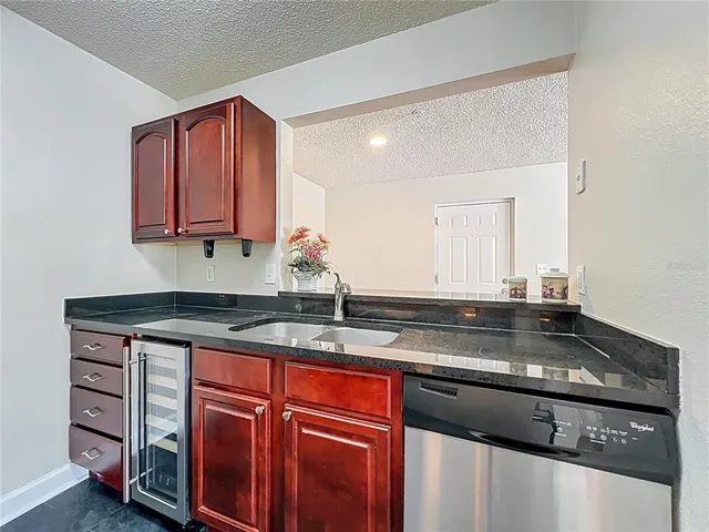 $178,900 | 2019 Dixie Belle Drive, Unit 2019T, Orlando, FL 32812